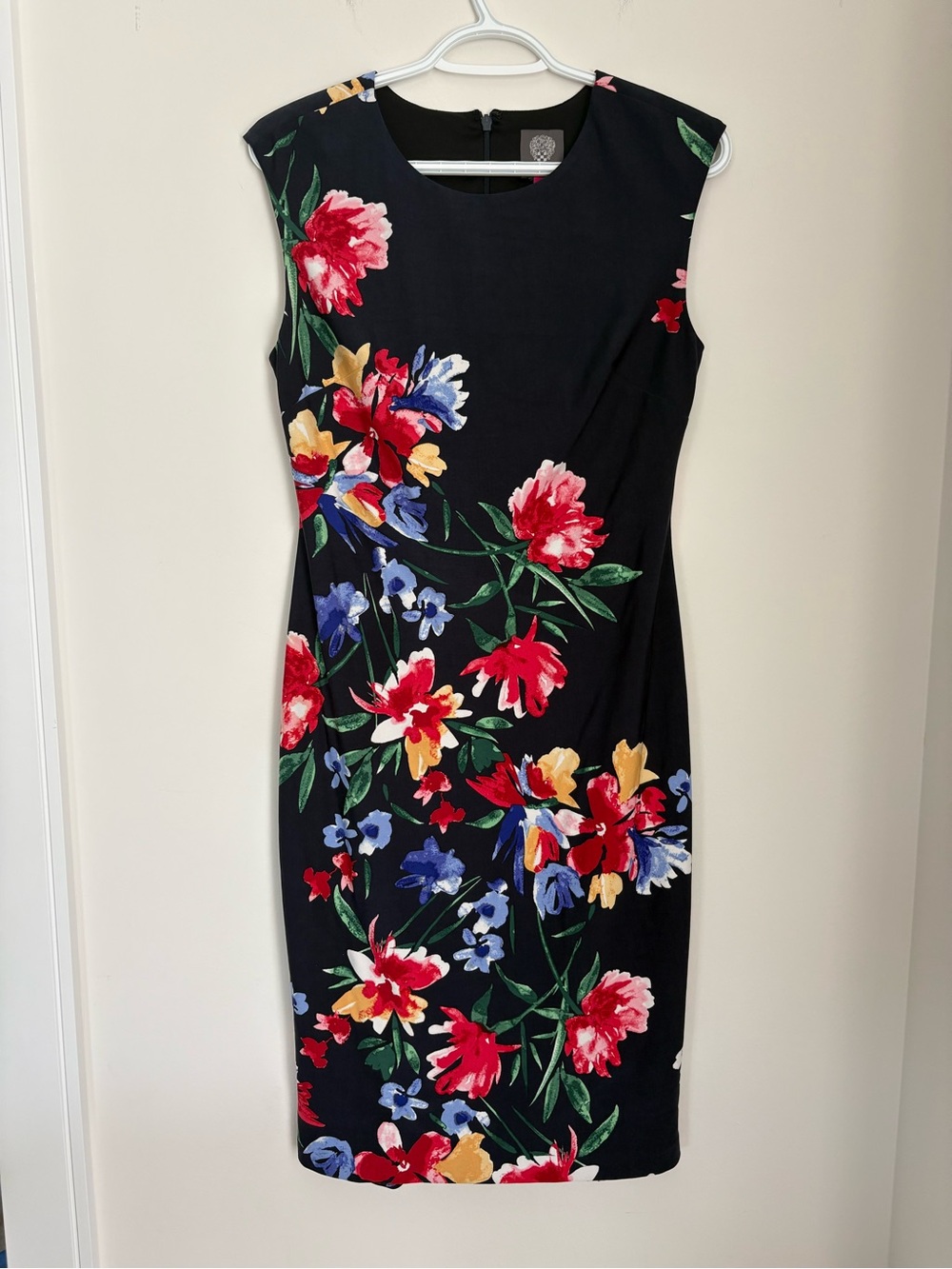 Vince Camuto Floral Scuba Sheath Dress - Size 6 - Picture 2 of 7